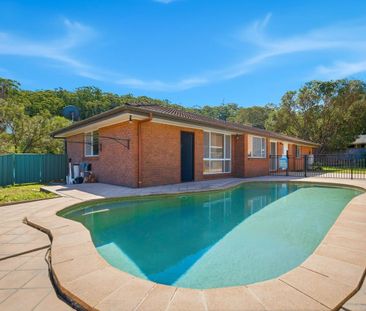 Light & Bright Family Home - Photo 6