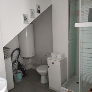 Location Appartement 1 pièce 21m² - Photo 2