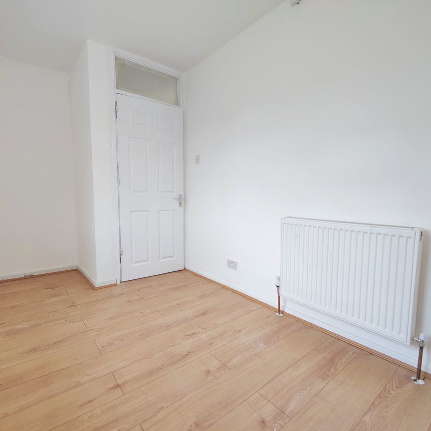 Ashcroft Grove, BIRMINGHAM, B20 - Photo 1