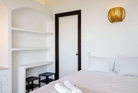 Luxury Villa for rent in Estepona, Andalusia - Photo 2