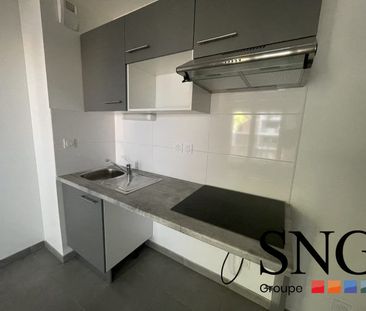 T3 AVEC LOGGIA ET DEUX PARKINGS COUVERTS - Photo 1