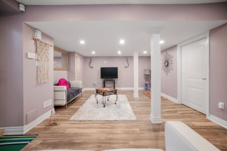 For Lease - 3191 Daisy Way Unit# Basement Apt, Oakville, Ontario - Photo 2