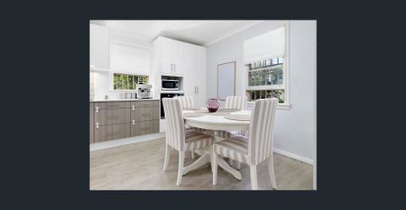 Charming Family Home in Quiet location - Photo 2