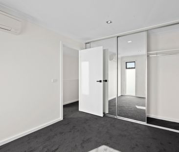 2/227 Mckinnon Road, - Photo 5