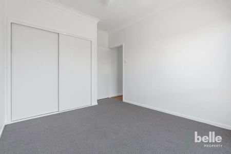 Beautiful Brand New Family Home - Photo 3