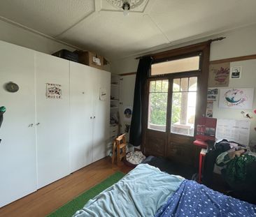 Character Home in Island Bay - Photo 6