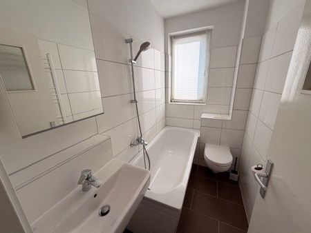 Dein neues Zuhause: 2 Zimmer mit Balkon in Reinickendorf! - Photo 3