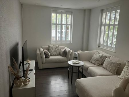 2 Bed Flat, Kew Bridge Road, TW8 - Photo 4