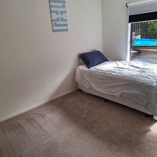 Chic 2BR Flat with Pool in Browns Bay! - Photo 1