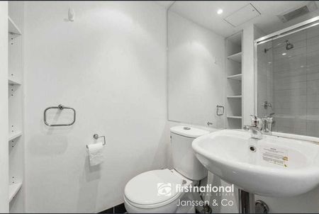 Modern, Fully Furnished One-Bedroom Apartment in the Heart of Box Hill! - Photo 4