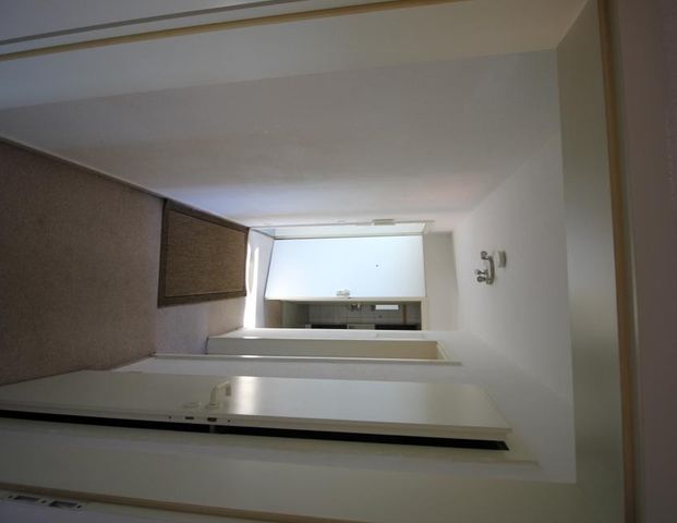 Klein aber Dein: Schöne 1,5 Zimmer-Wohnung mit Duschbad und Einbauküche zu mieten! - Foto 1