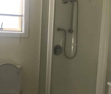 1 large studio room available in a BOARDING HOUSE. - Photo 1