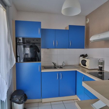 Location Appartement 2 pièces 36m² ST MARTIN D HERES 38400 - Photo 3