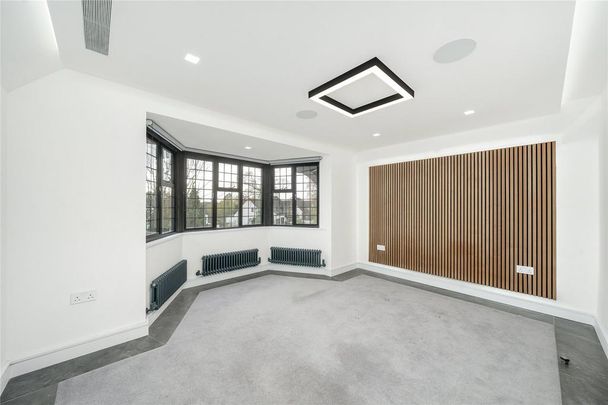 3 bedroom apartment to rent - Photo 1