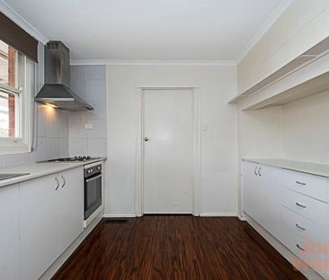 13 Kootara Street, Narrabundah ACT 2604 - House For Rent | Domain - Photo 2