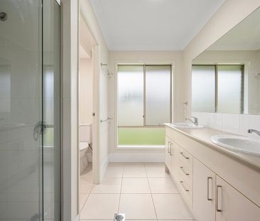 Spacious waterside living in Trinity Point Estate - Photo 6