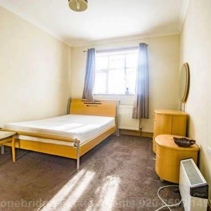 1 bedroom property to rent in London - Photo 1