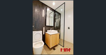 Large Lounge with Northern Aspect - Photo 3