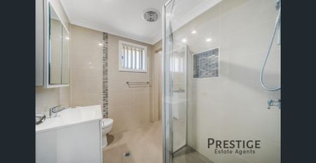 Modern Family Residence! - Photo 5