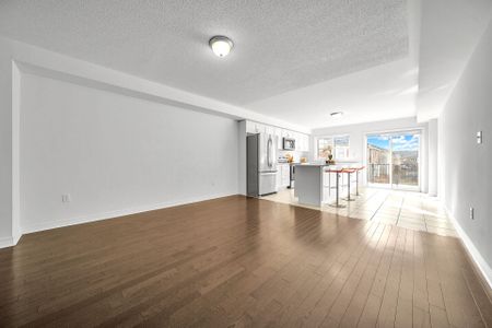 For Lease - 15 Finegan Circle, Brampton, Ontario - Photo 4