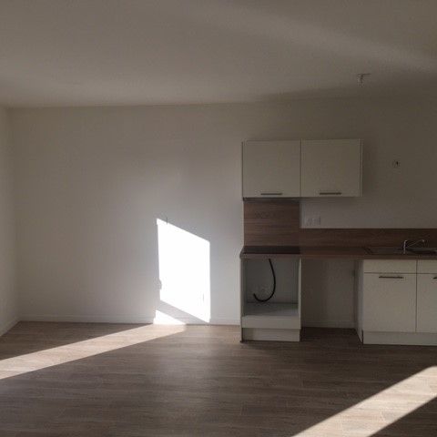 Location Appartement 3 pièces 64m² JOUE LES TOURS 37300 - Photo 1