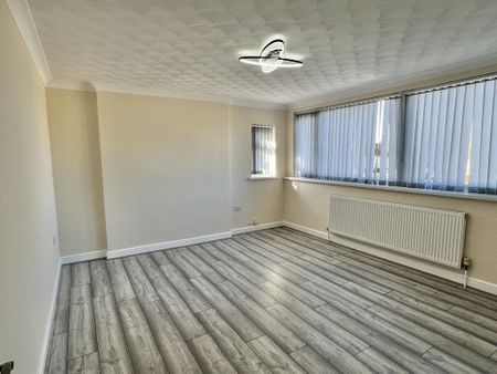 3 bedroom property to rent - Photo 3