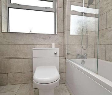 Britten Road, Basingstoke, Hampshire, RG22 - Photo 2