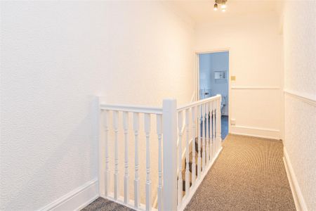 2 bed House - Mid Terrace To Let - Photo 5