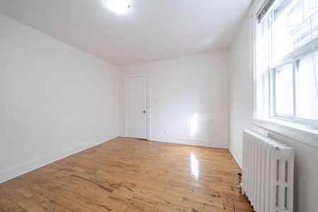 For Lease - 781 St Clair Avenue Unit# 5, Toronto, Ontario - Photo 4