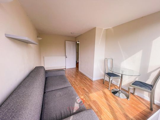 3 bedroom flat to rent - Photo 1