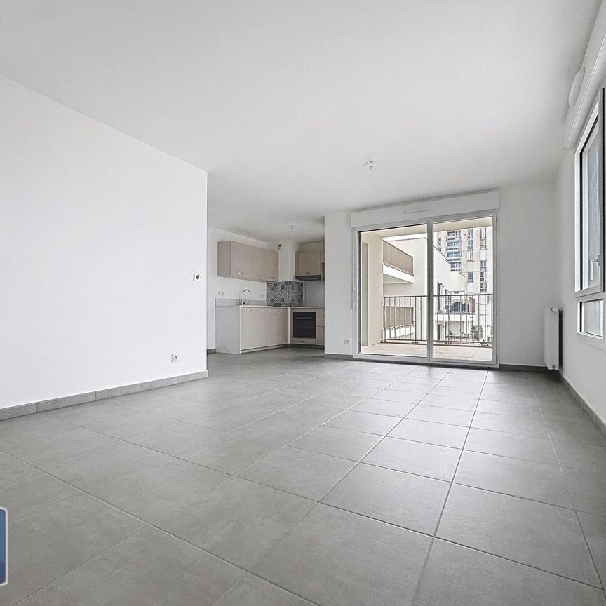 Location Appartement 3 pièces 65m² BRON 69500 - Photo 1