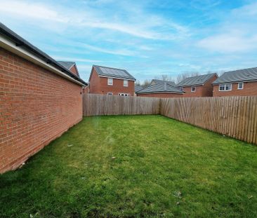 Cottam, Preston - Photo 2