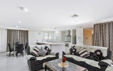 30 Cheltenham Loop, Bertram WA 6167 - House For Rent | Domain - Photo 4