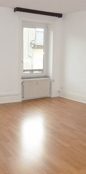 Location Appartement 3 pièces 105m² - Photo 1