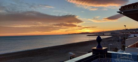 Casa en alquiler en Algarrobo - Photo 2