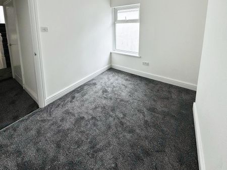 4 bedroom house to rent - Photo 2