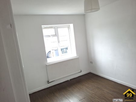 3 bed Detached Bungalow in KENILWORTH CLOSE , TIPTON, DY4 8EQ - Photo 4