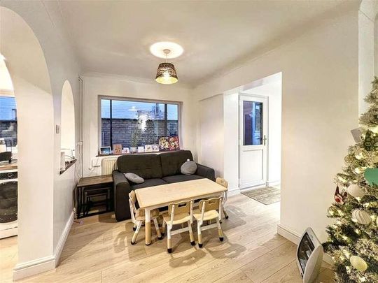 Dereham Road, Norwich, NR5 - Photo 1