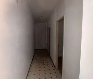 Gepflegte 2-Zimmer Wohnung, 80m², EG, 1100 Wien, Miete EUR1.000,- - Photo 3
