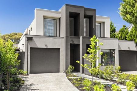 LUXURY LIVING IN THE HEART OF BRIGHTON - Photo 4