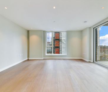 An immaculate two bedroom apartment to rent in Oval Village, SE11. - Photo 2