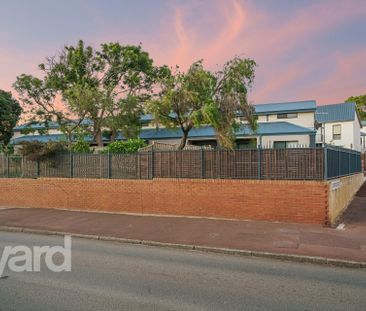 2/1 Stratford Street, EAST FREMANTLE WA 6158 - Photo 3