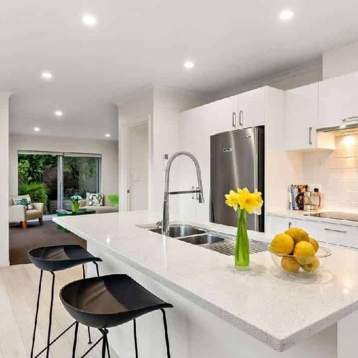 Stunning Orewa 4BR Townhouse w/ Amenities - Photo 1