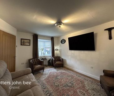 3 bedroom detached house to rent - Photo 2