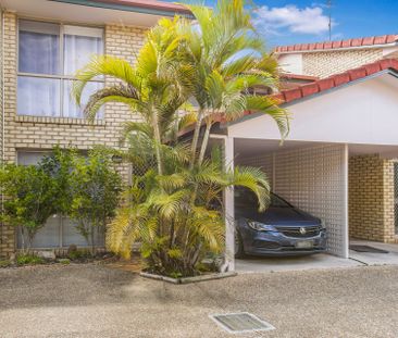 Neat and Tidy Townhouse in Great Location! - Photo 6