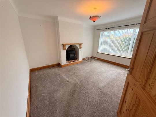 3 bedroom semi-detached house to rent - Photo 1