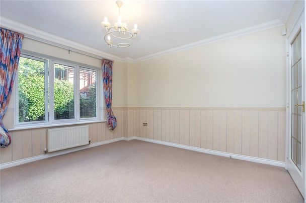 5 bedroom detached house to rent - Photo 1