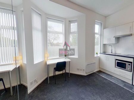 Studio to rent - Photo 4