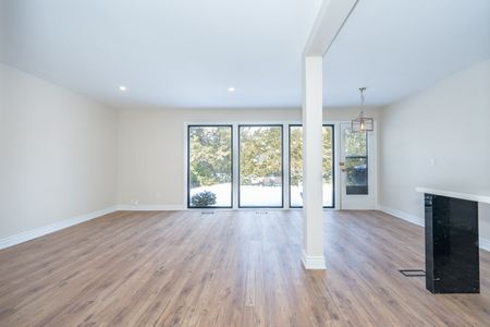 For Lease - 10 Sealcove Drive, Toronto, Ontario - Photo 2