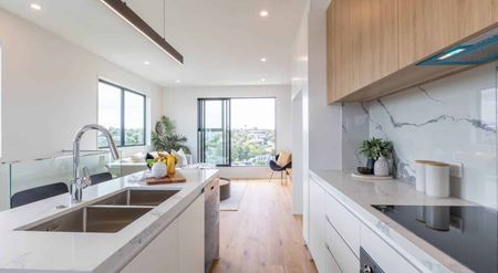 Bays Lifestyle with City Convenience - Photo 4